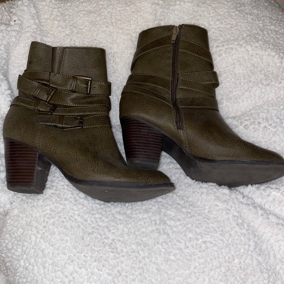 JustFab | Shoes | Justfab Green Booties 